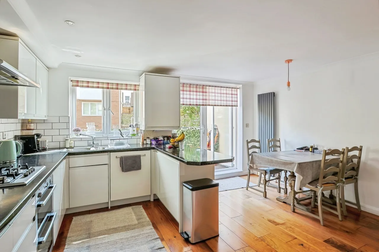 Norwich Avenue, Bournemouth, BH2, photo 17