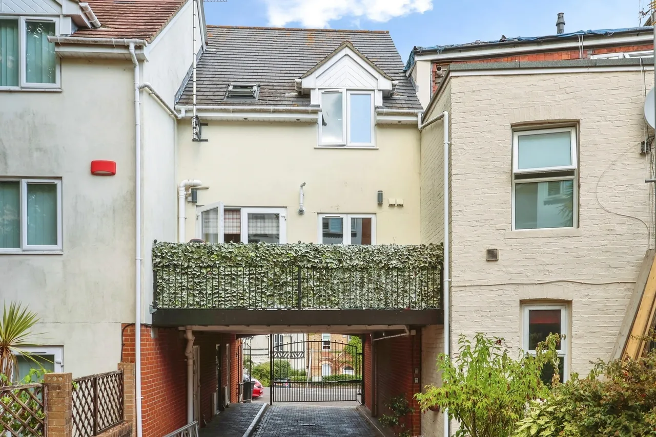 Norwich Avenue, Bournemouth, BH2, photo 2