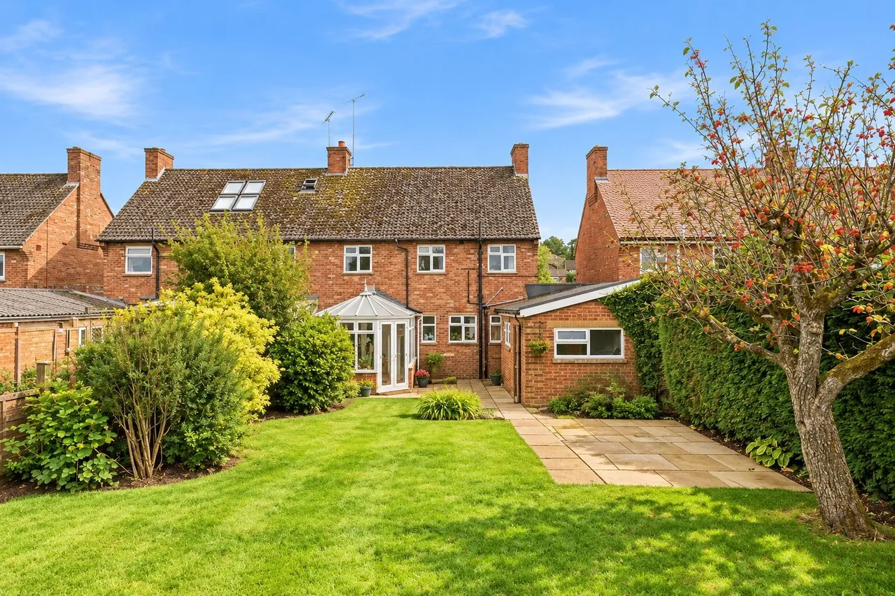 Buckwood Road, Markyate, AL3, photo 12