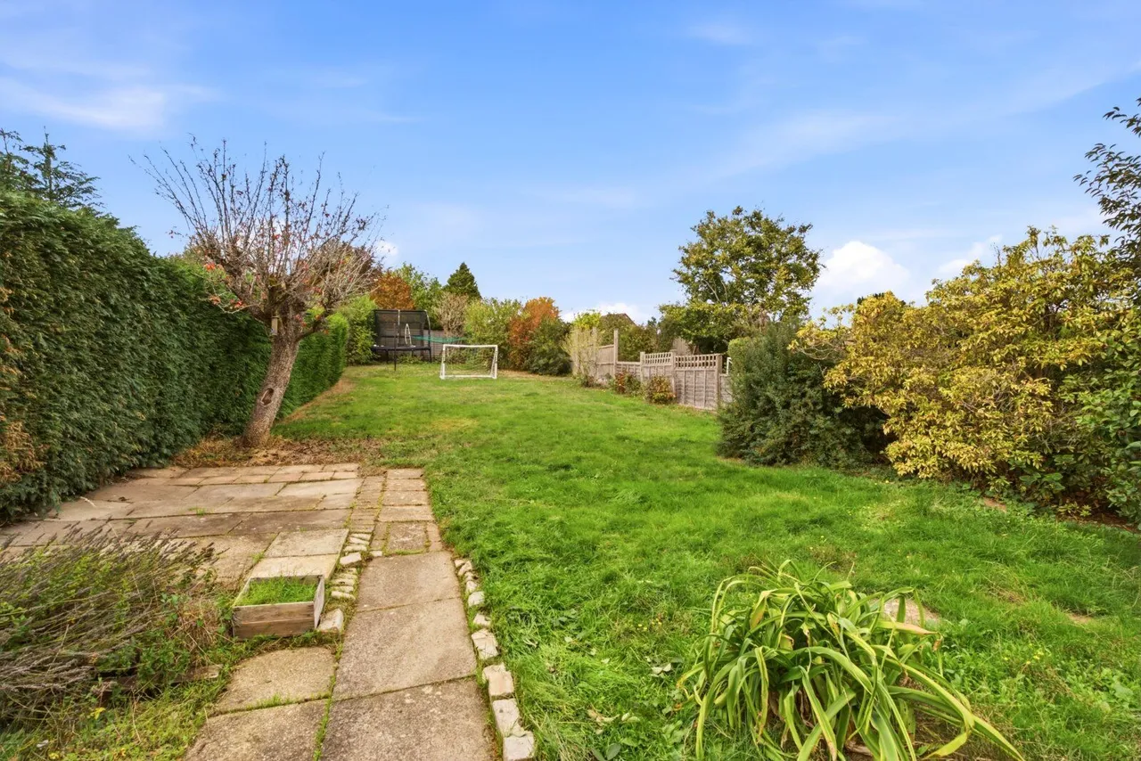 Buckwood Road, Markyate, AL3, photo 13
