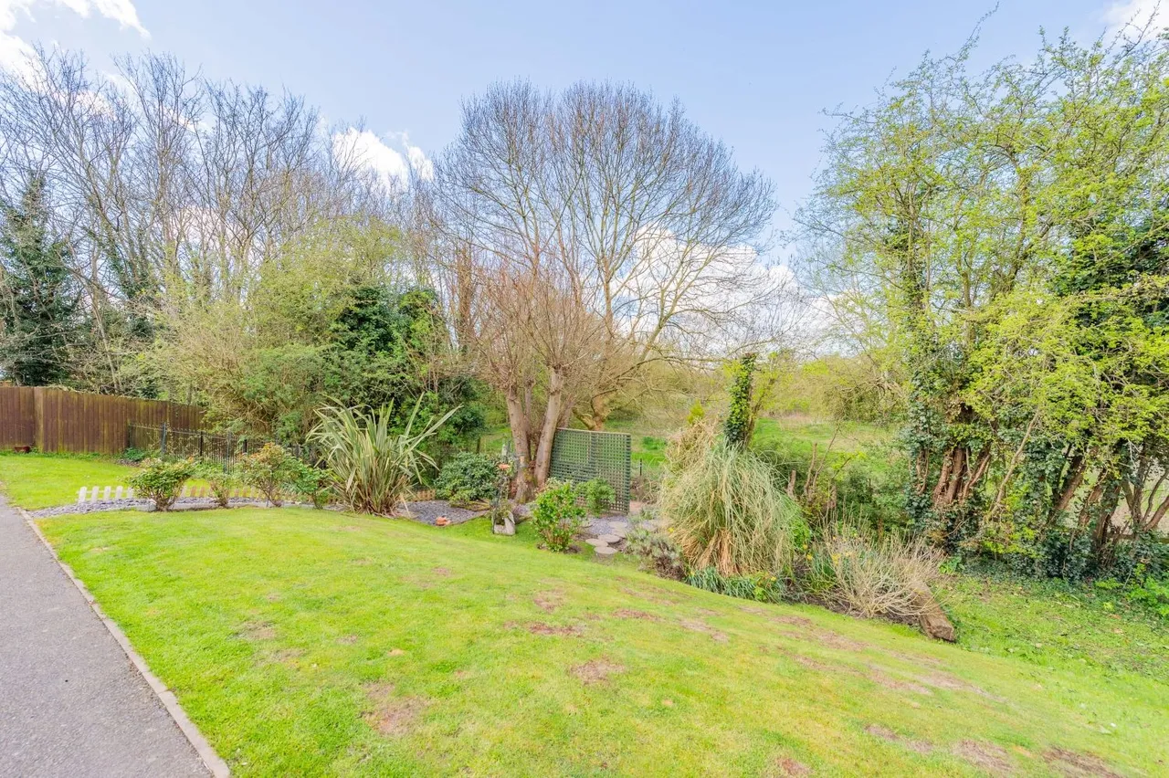 Drake Close, Shrewsbury, SY2, photo 36