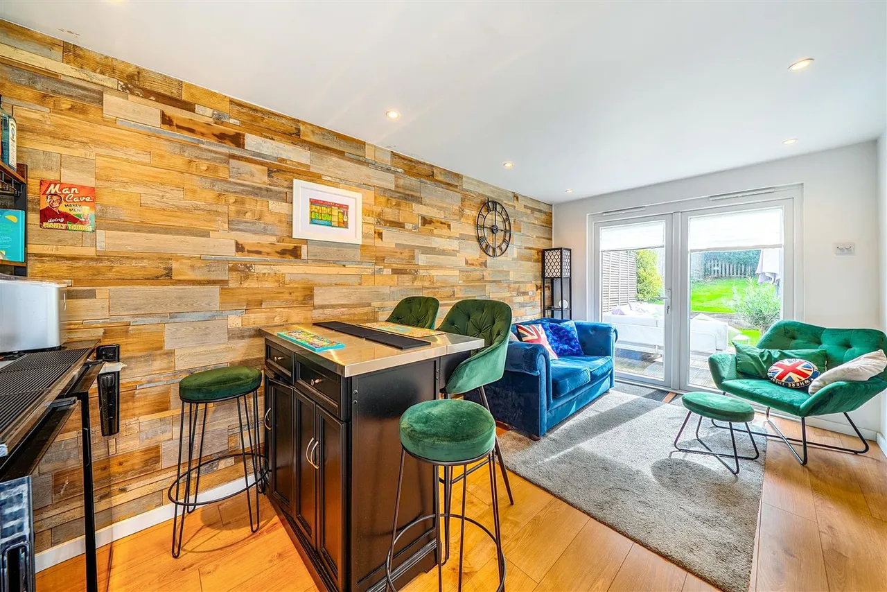 Winkworth Road, Banstead, SM7 2QR, photo 11
