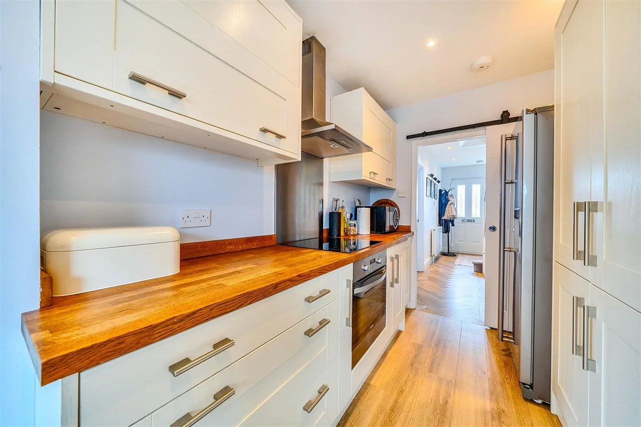 Winkworth Road, Banstead, SM7 2QR, photo 8