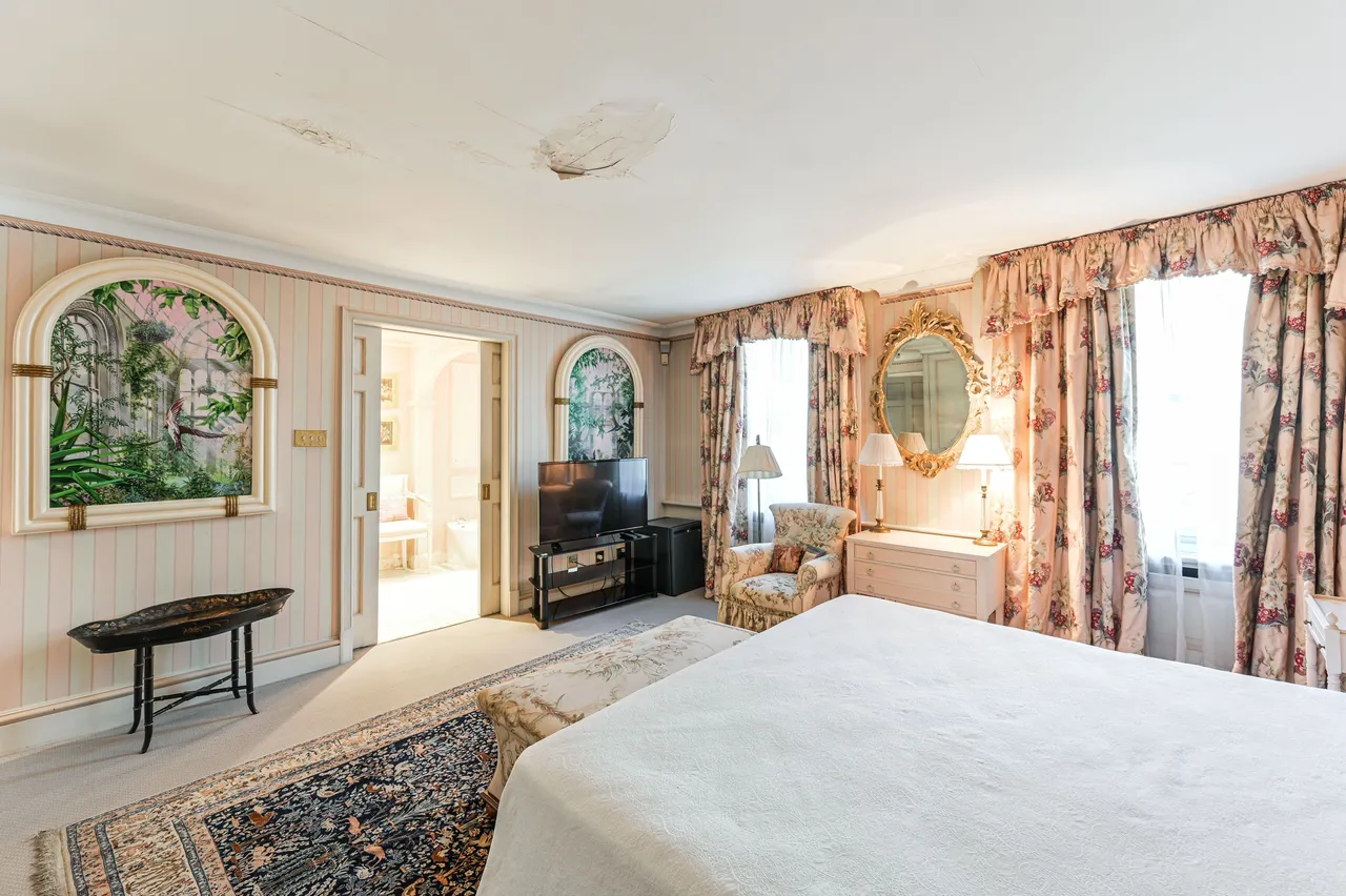45 Upper Grosvenor Street, London, photo 11