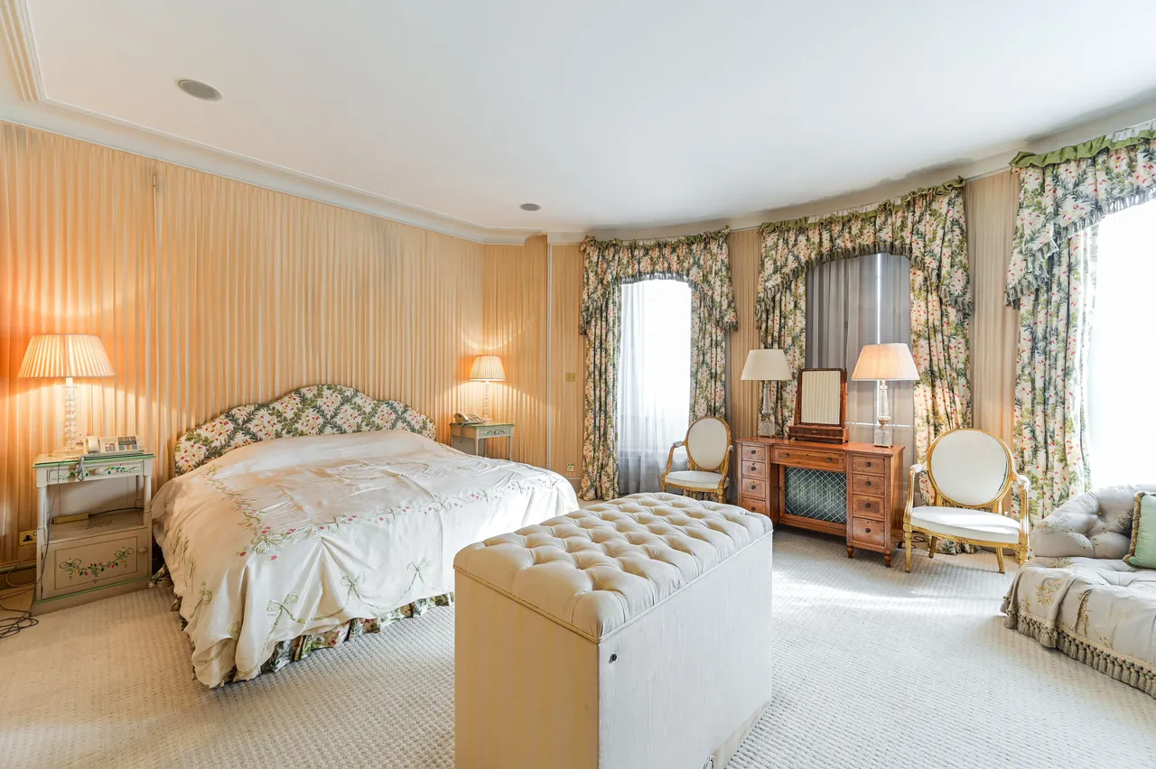 45 Upper Grosvenor Street, London, photo 2