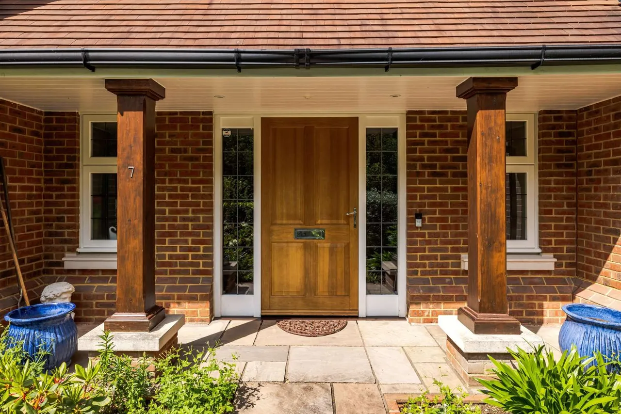 Bracken Lane, Cranleigh, GU6, photo 26