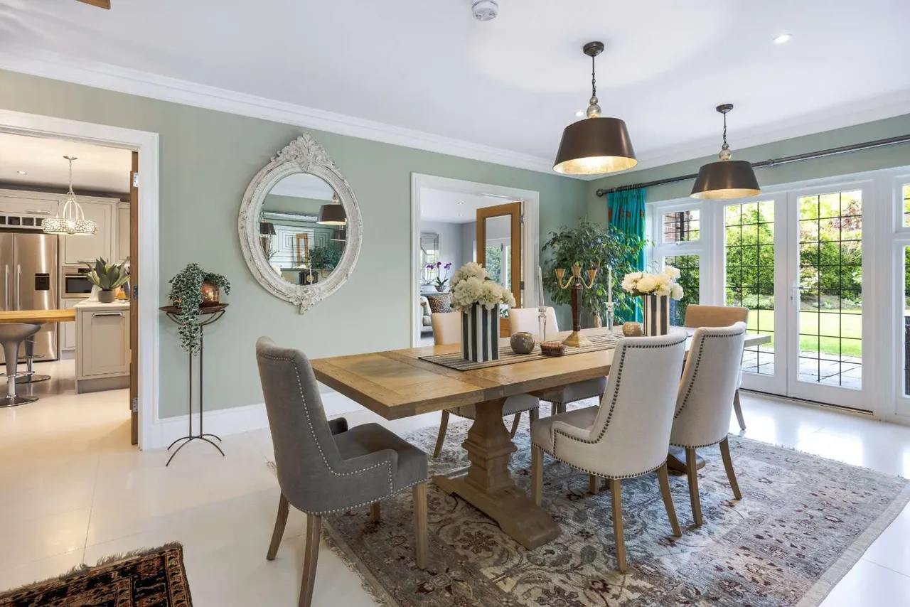 Bracken Lane, Cranleigh, GU6, photo 12