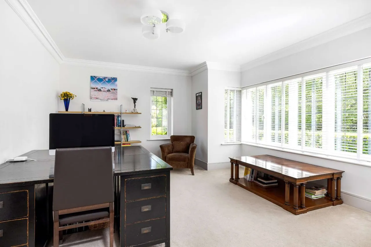 Bracken Lane, Cranleigh, GU6, photo 15