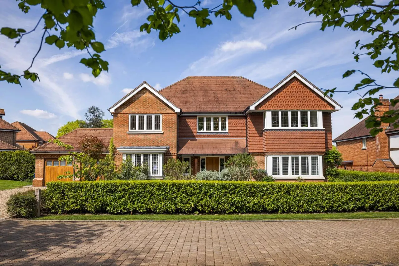 5 bed house for sale, Bracken Lane, Cranleigh, GU6
