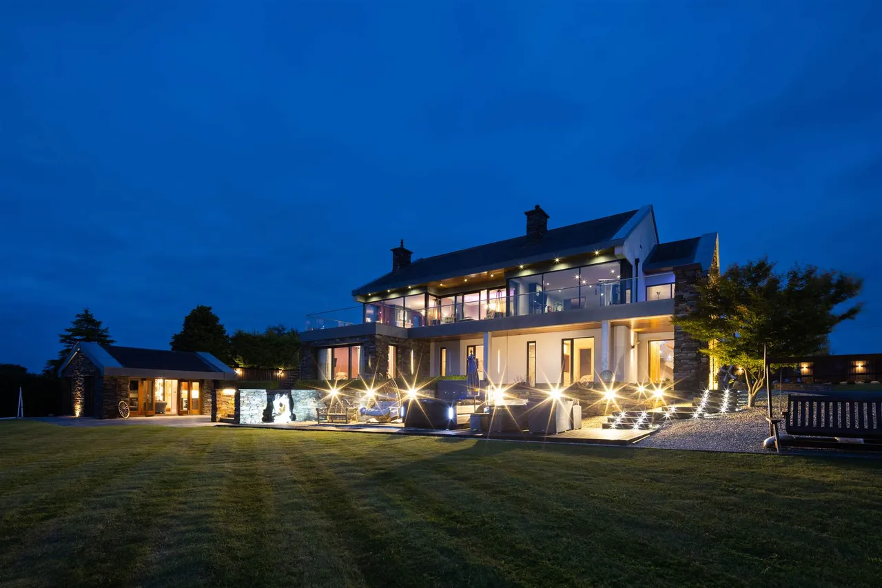 5 bed house for sale, Ballygrainey Road, Holywood, BT18