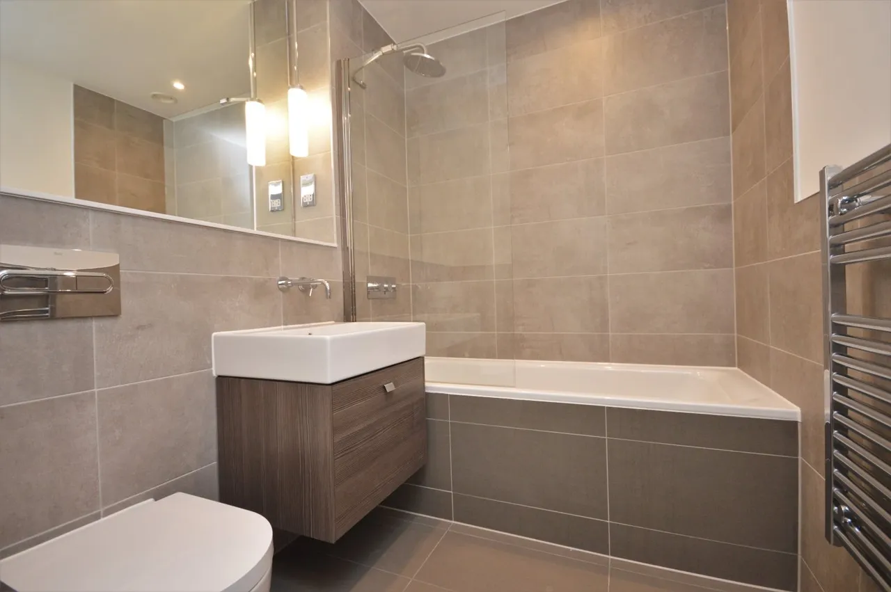 Plassy Road, Catford, SE6, photo 11