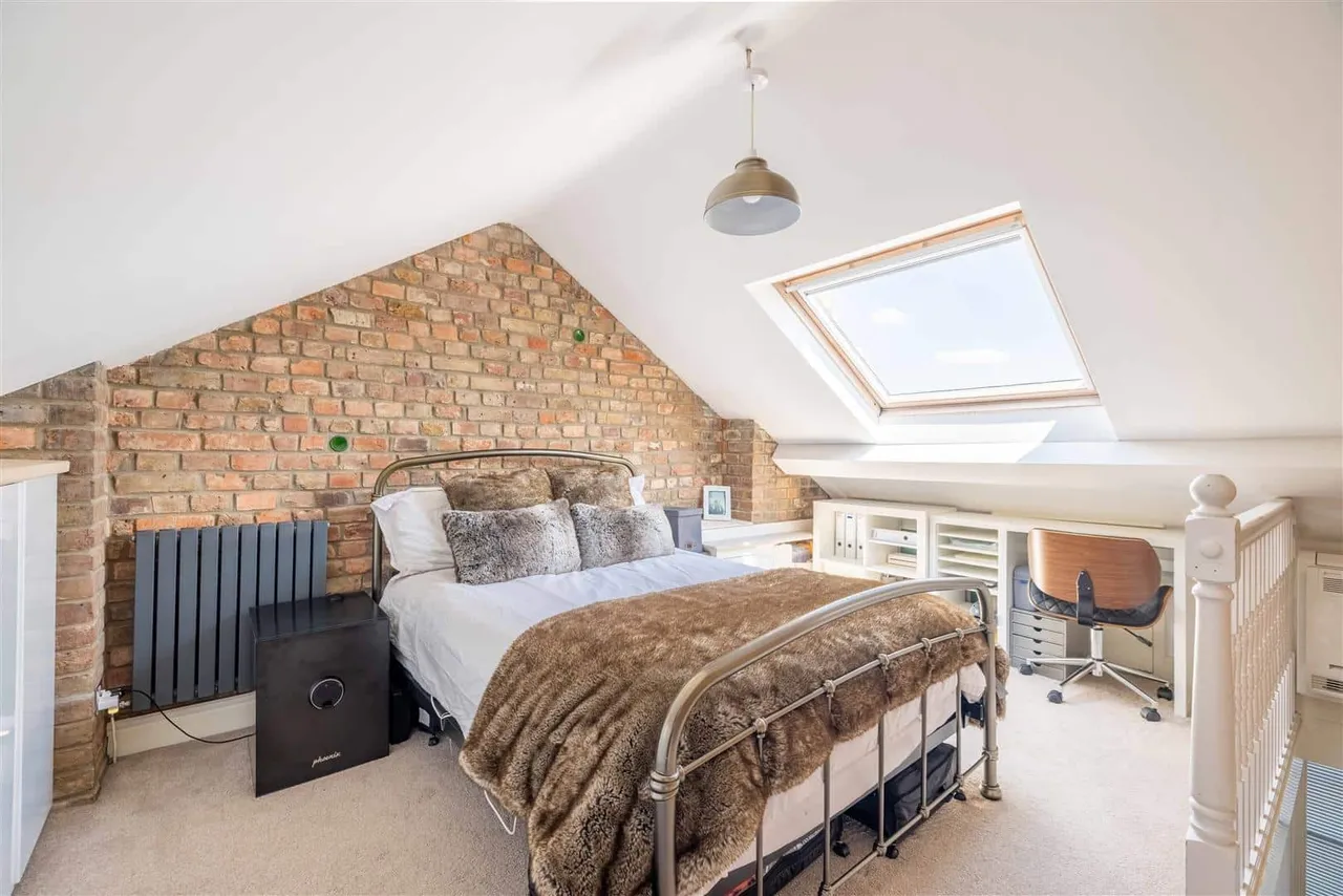 Rays Avenue, Windsor, Berkshire, SL4 5HG, photo 10