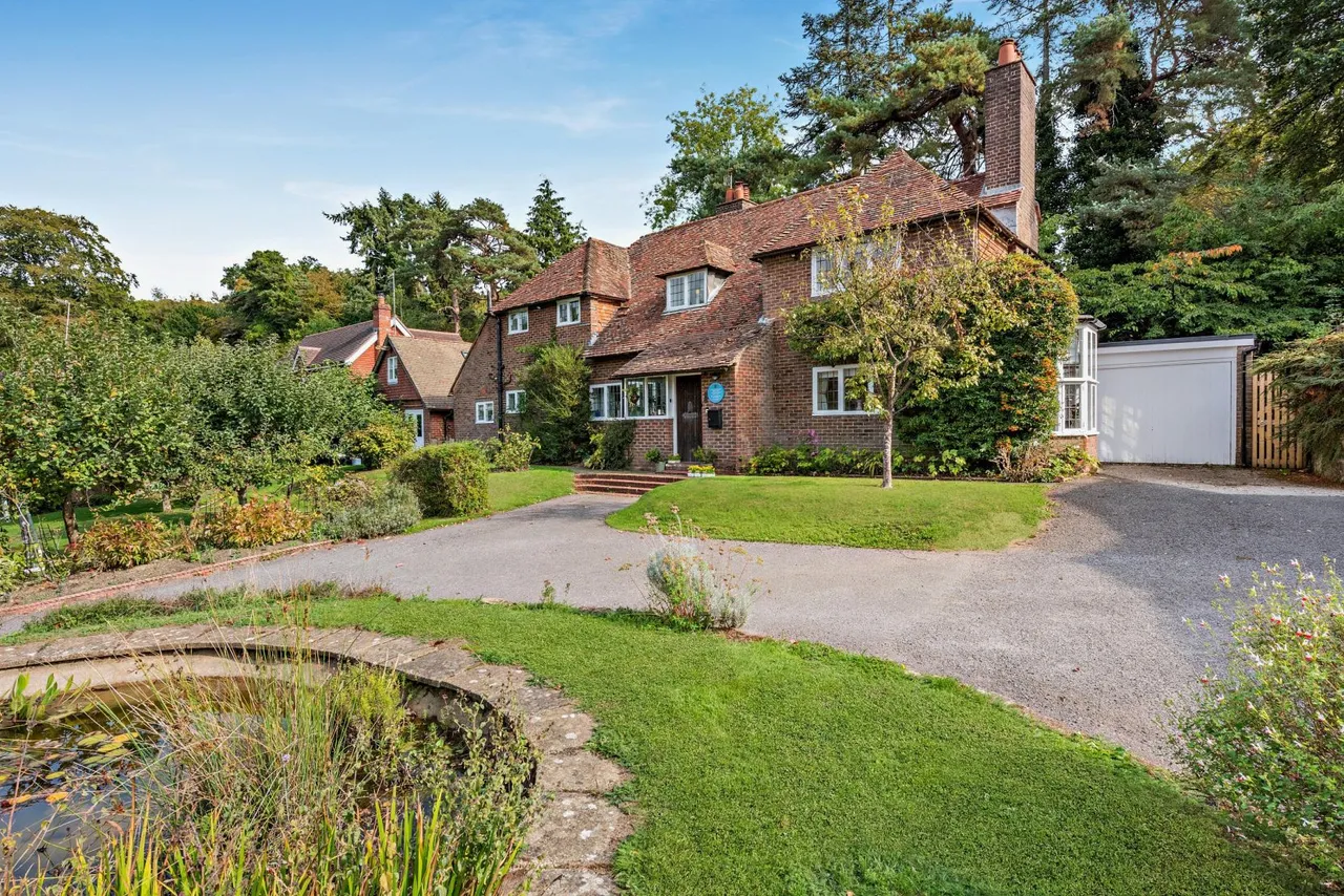 5 bed house for sale, Grayswood Road, Haslemere, GU27