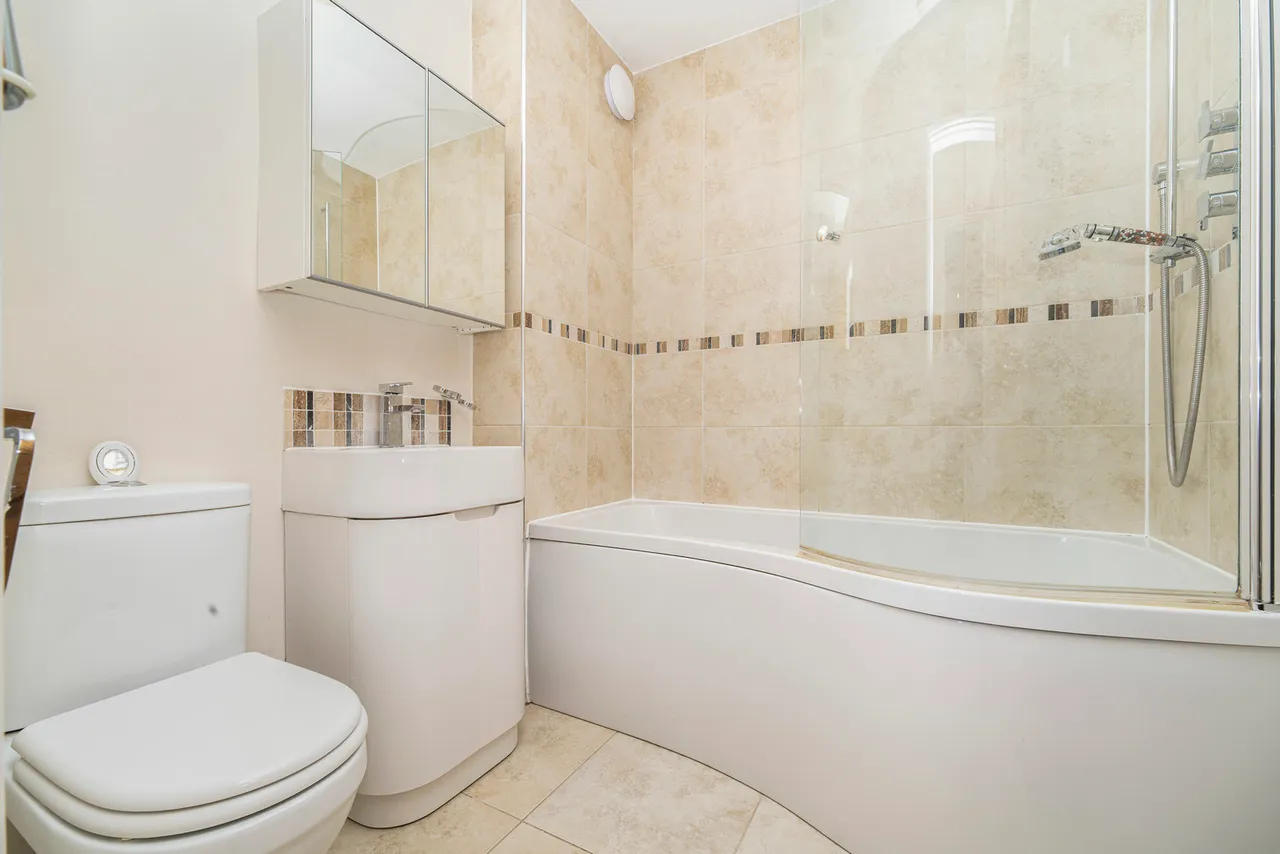 Windmill Hill, Ruislip Fees Apply, HA4, photo 7