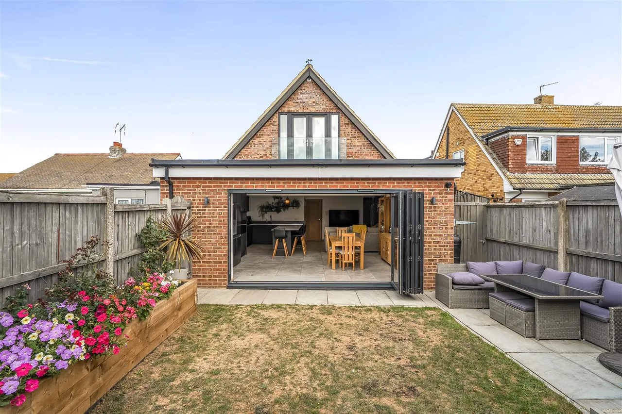 Kings Road, Birchington, Kent, CT7 0DU, photo 6