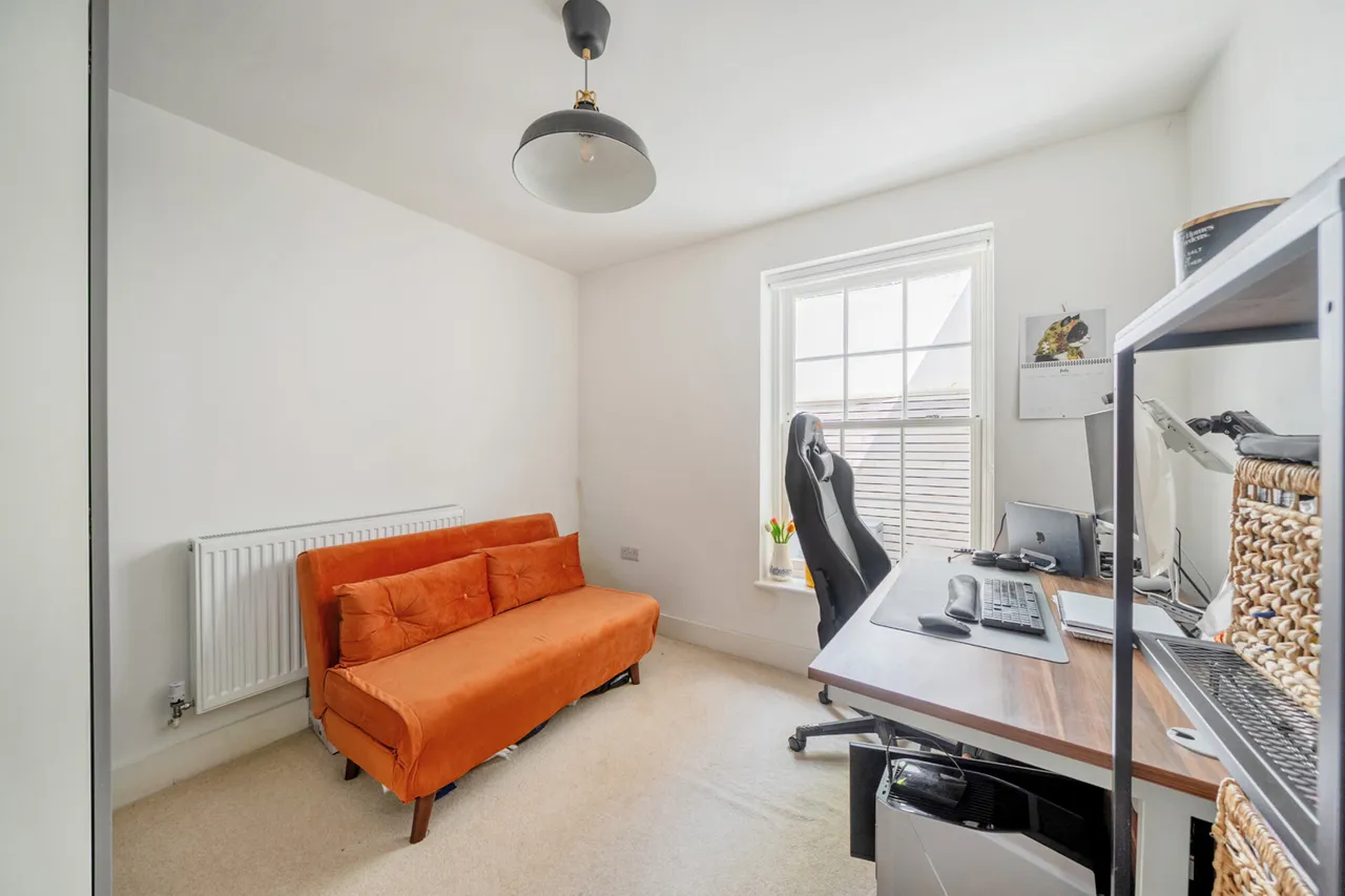 Brandram Road, SE13, photo 12