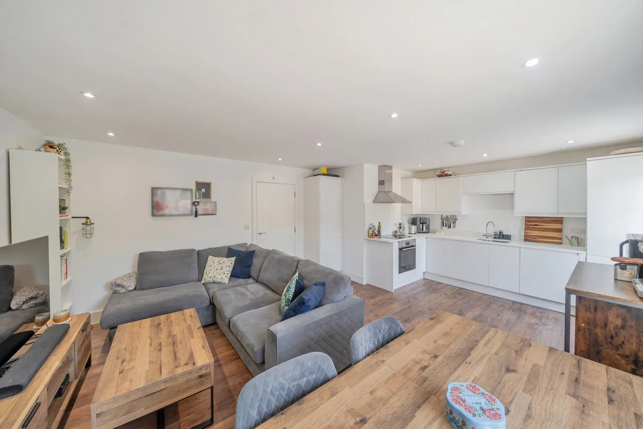 Brandram Road, SE13, photo 2