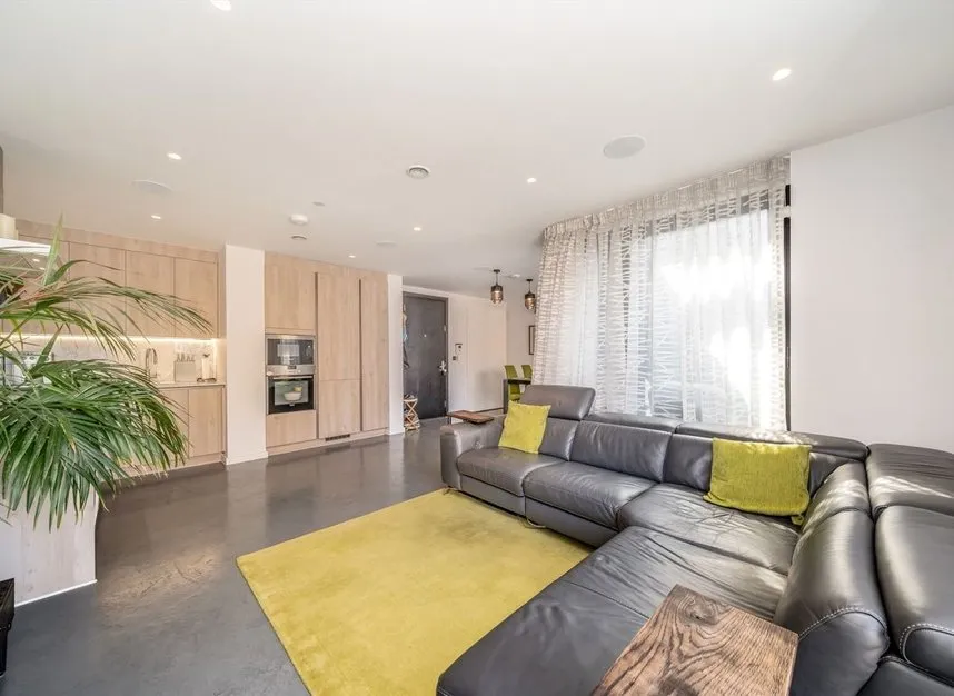 Holmes Road, Kentish Town, NW5, photo 8