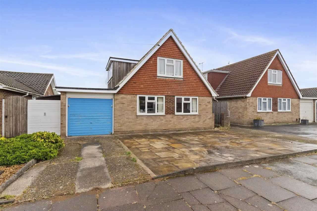 4 bed house for sale — Alfriston Road, Gaisford, Worthing