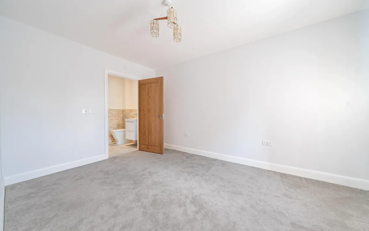 Church Lane, Riseley, photo 13