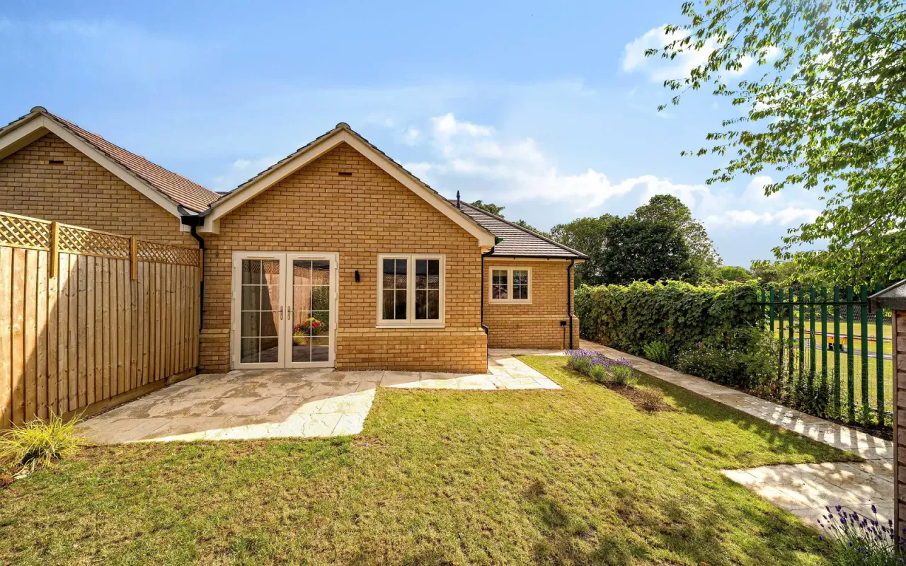 Church Lane, Riseley, photo 17