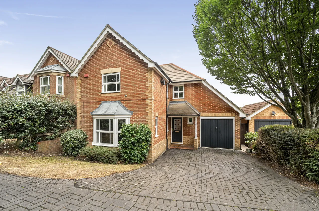 Peninsular Close, Camberley, Surrey, GU15 1QW, photo 25