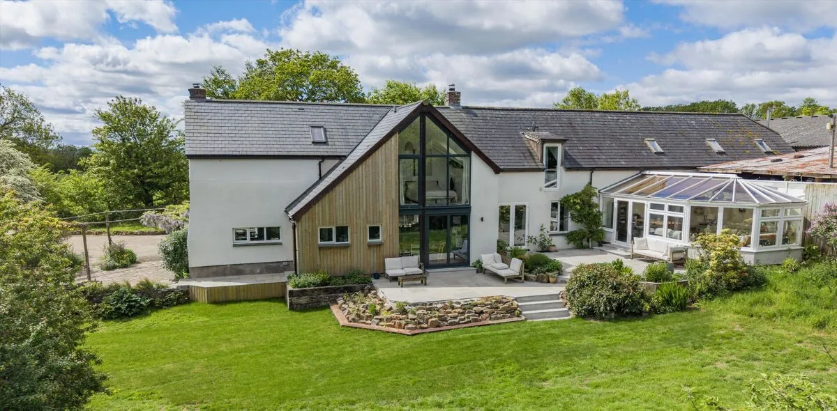6 bed farm/estate for sale, Hatherleigh, Okehampton, EX20