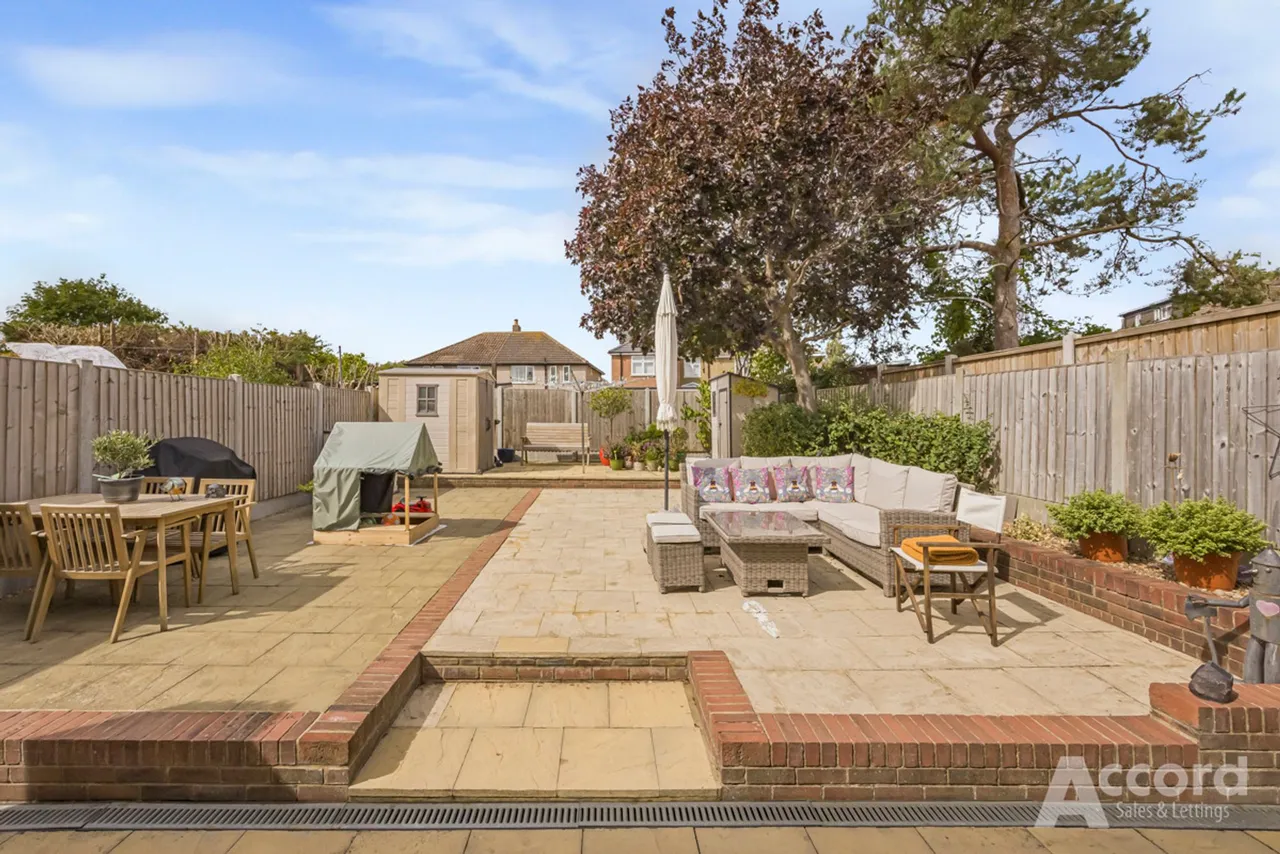 Dee Way, Romford, RM1, photo 22