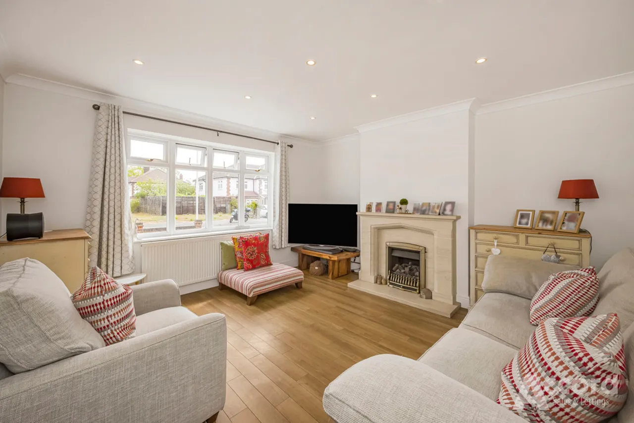 Dee Way, Romford, RM1, photo 10