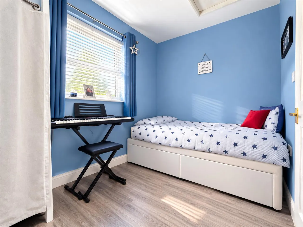 Boulters Close, Slough, photo 13