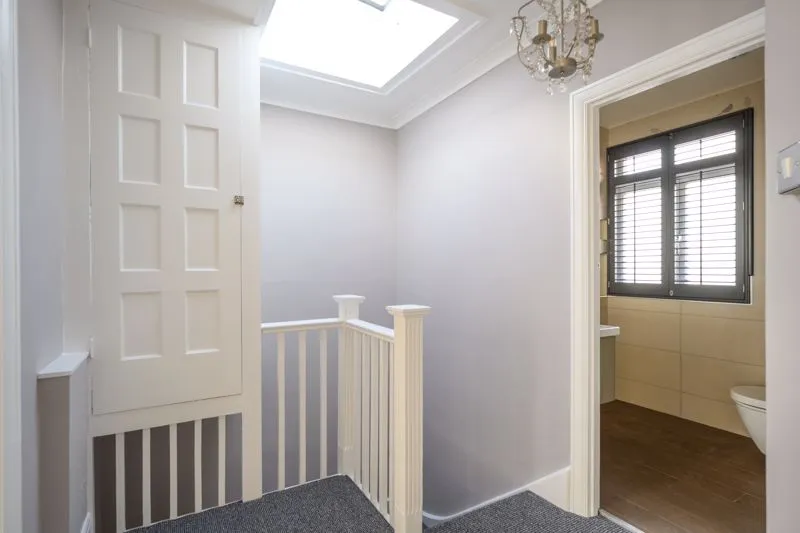 Bridge Road, East Molesey KT8 9HH, photo 10