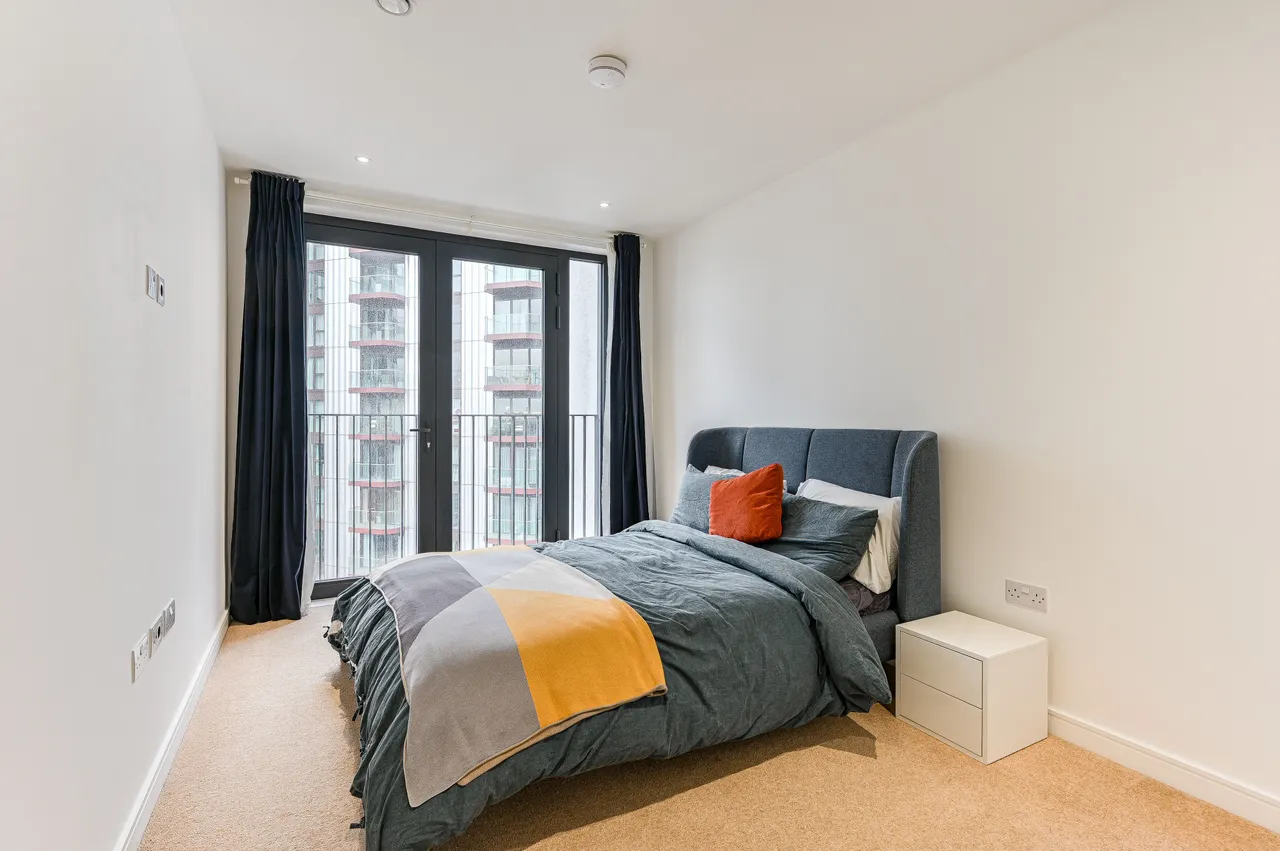 Flat 26, Thomas York House, 107 Woolwich High Street, London, photo 8