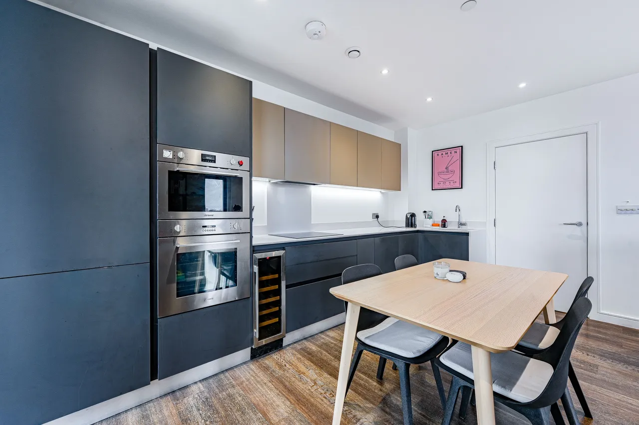 Flat 26, Thomas York House, 107 Woolwich High Street, London, photo 5