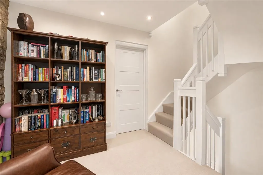 St Peters Street, Stamford, PE9, photo 8
