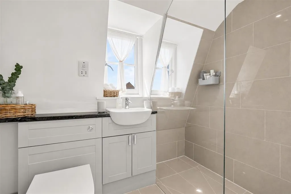 St Peters Street, Stamford, PE9, photo 13