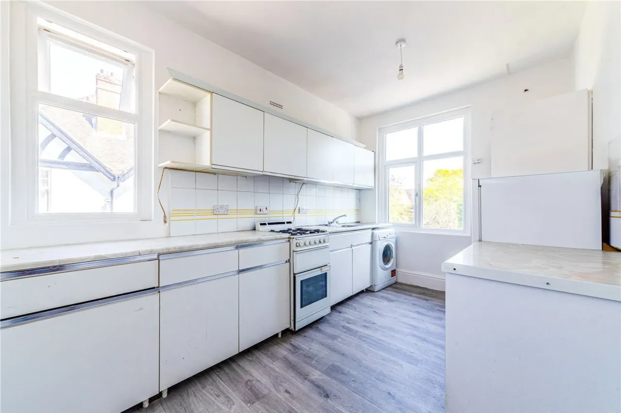 Pyrford Road, West Byfleet, Surrey, KT14, photo 4