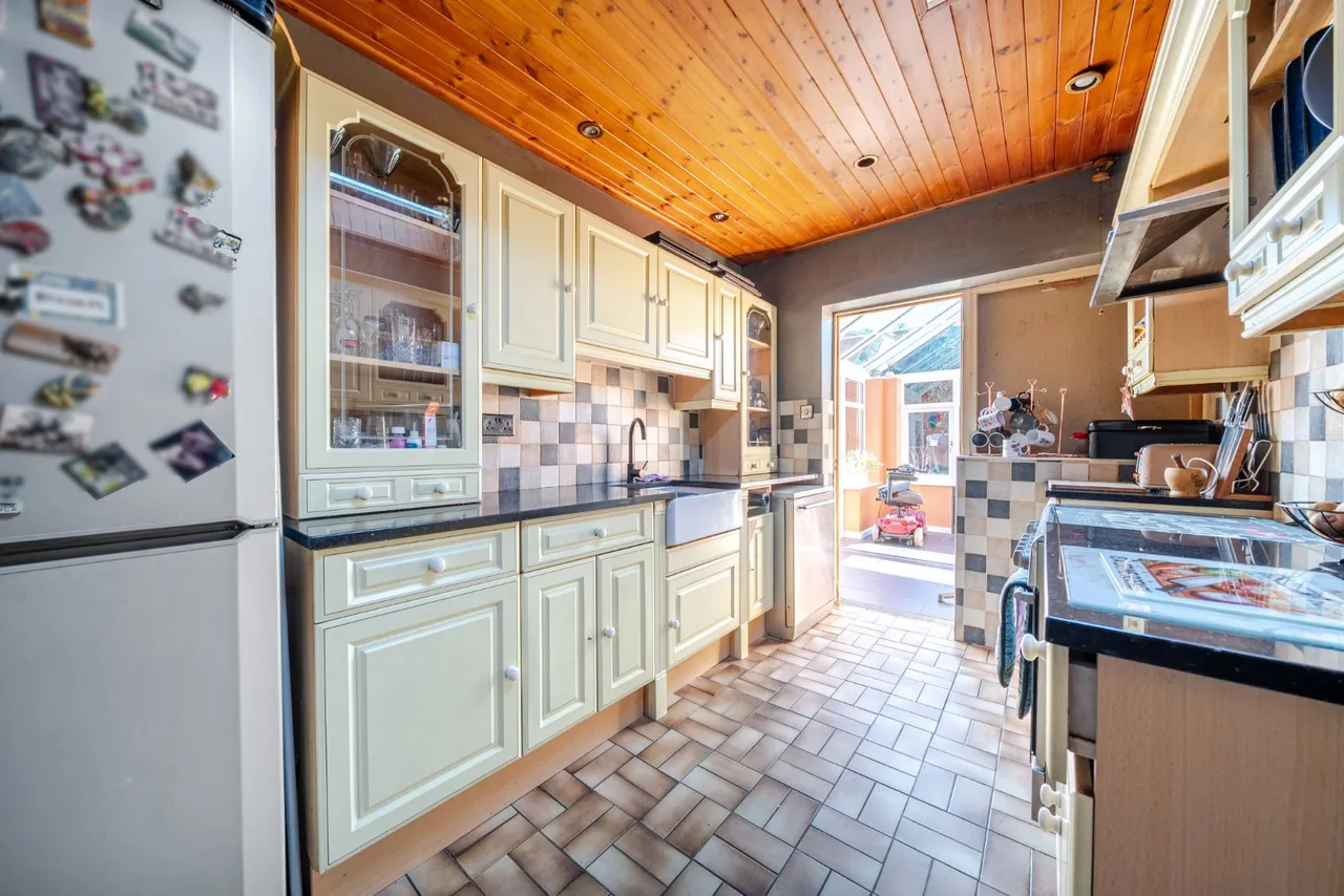 Bideford Way, Cannock, WS11, photo 3