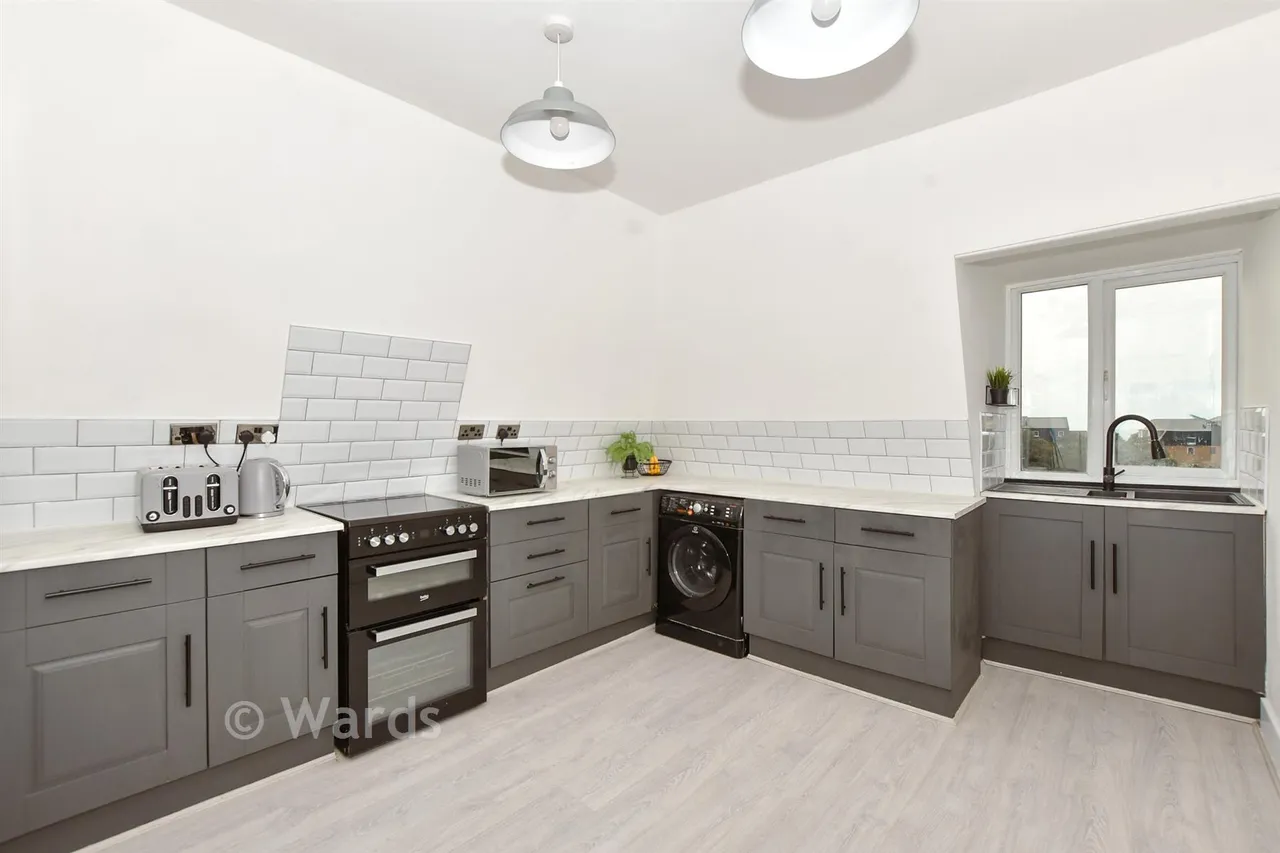 Augusta Gardens, Folkestone, CT20, photo 2