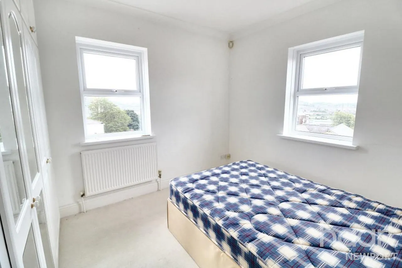 Kingshill Court, Stow Hill, NP20, photo 5