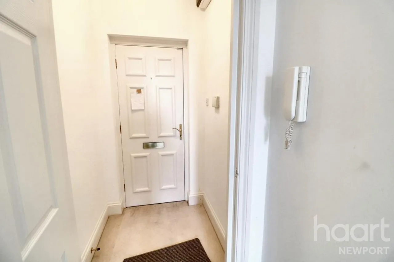Kingshill Court, Stow Hill, NP20, photo 7