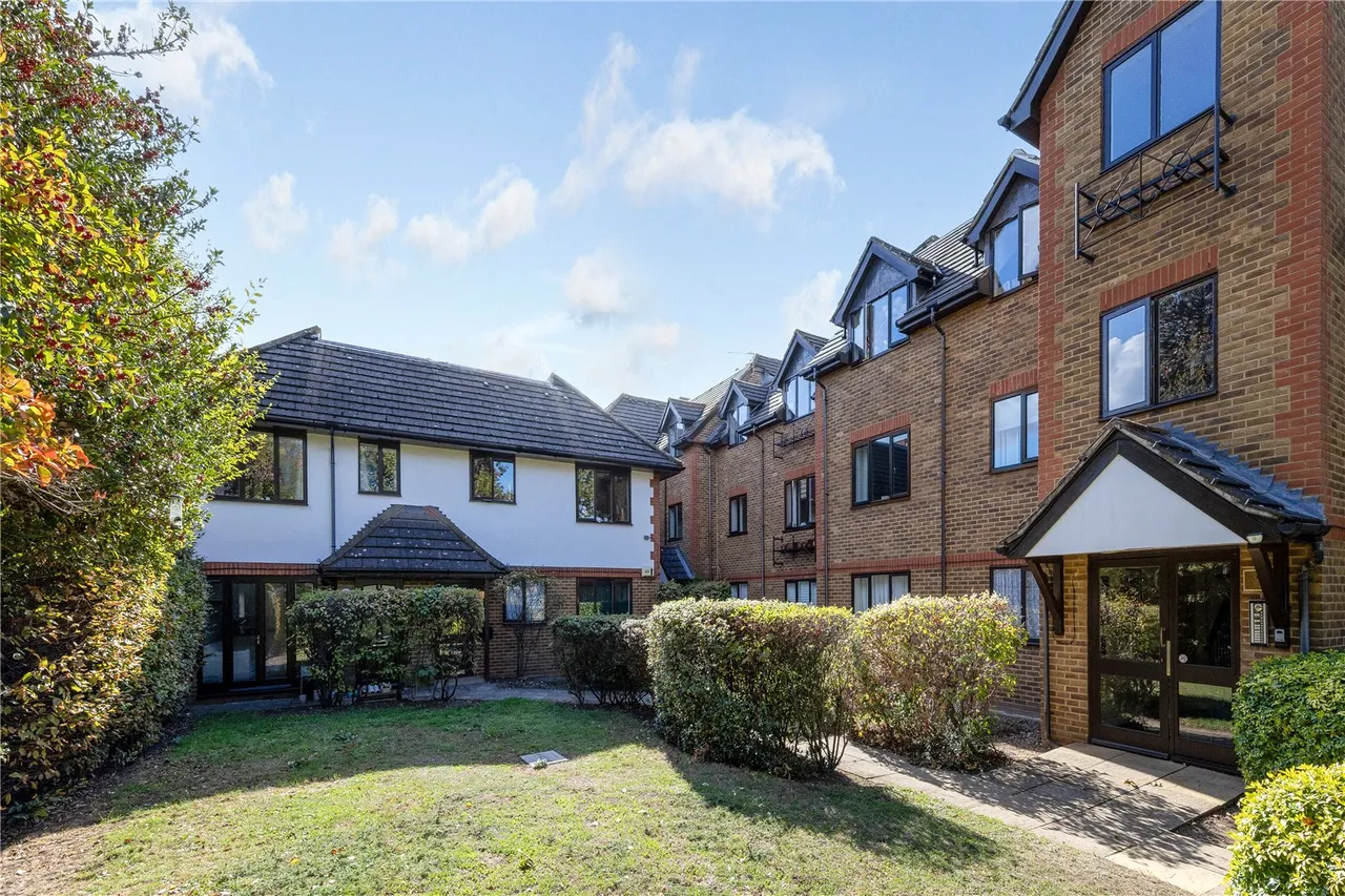 1 bed flat for sale, Marksbury Avenue, Kew, TW9