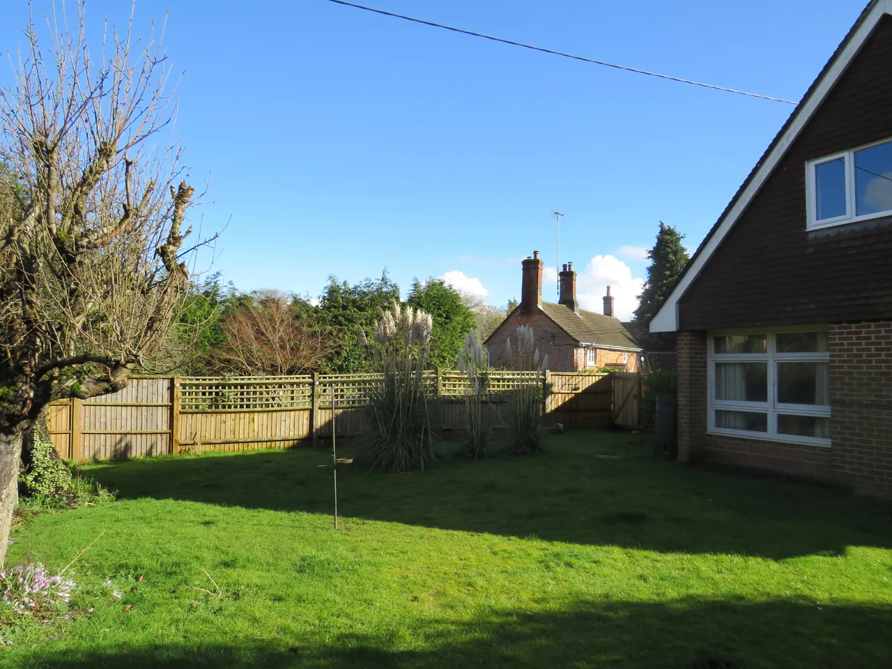 East Dean Road, West Dean, SP5, photo 14