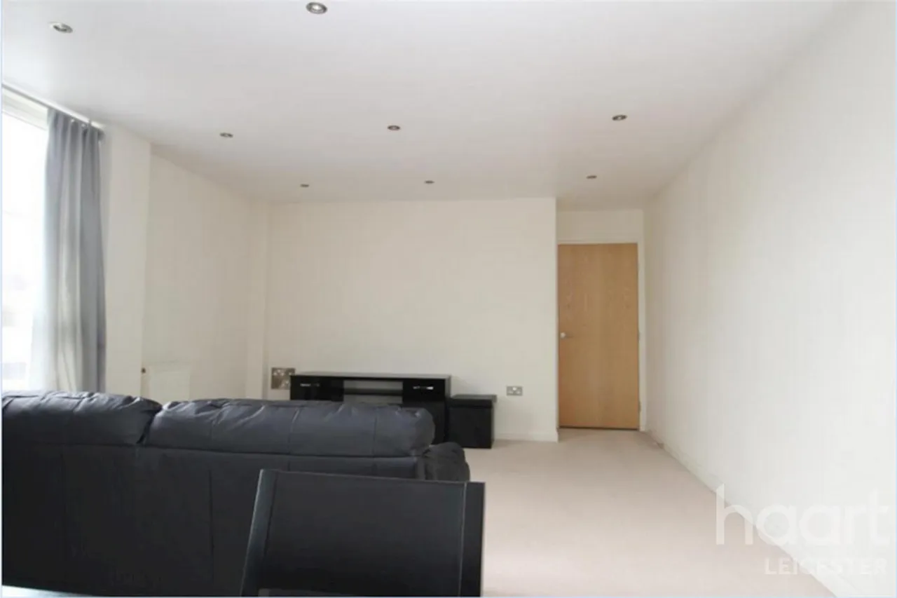 Watkin Road, Leicester, LE2, photo 4