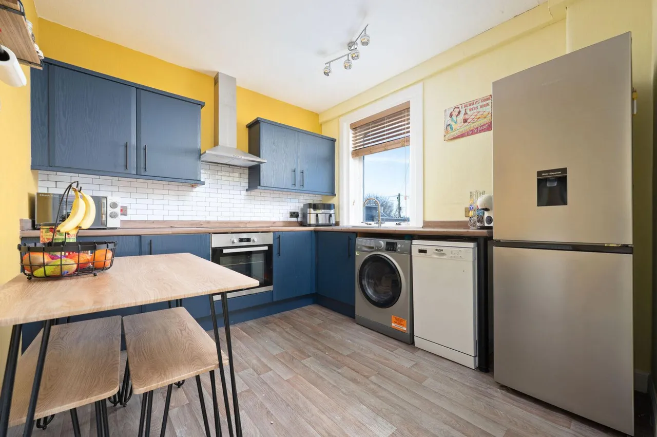 Parkend Crescent, Shieldhill, Falkirk, FK1 2EL, photo 6