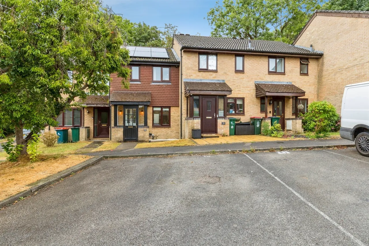 Chaldon Road, Crawley, RH11, photo 24