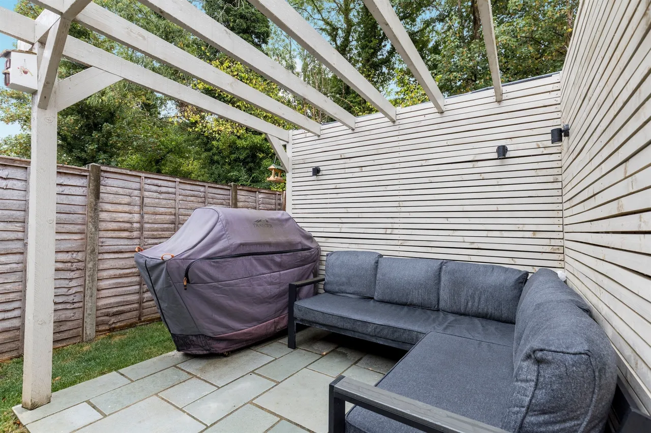 Chaldon Road, Crawley, RH11, photo 17