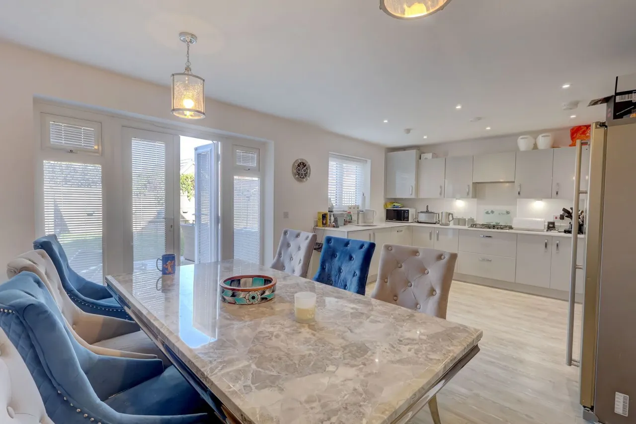 4 bed house for sale, Furrow Drive, Princes Risborough, HP27