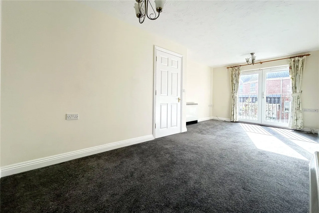 Basingfield Close, Old Basing, Basingstoke, Hampshire, RG24 7BQ, photo 2