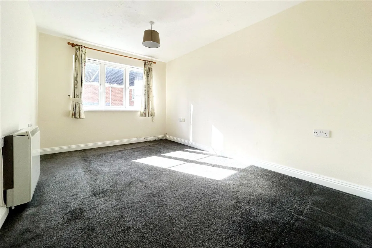 Basingfield Close, Old Basing, Basingstoke, Hampshire, RG24 7BQ, photo 4