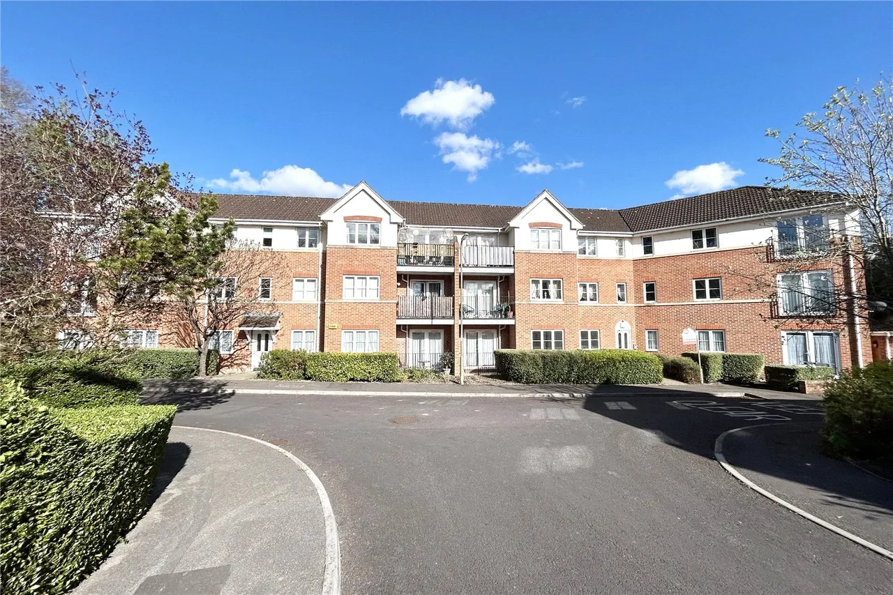 Basingfield Close, Old Basing, Basingstoke, Hampshire, RG24 7BQ, photo 10